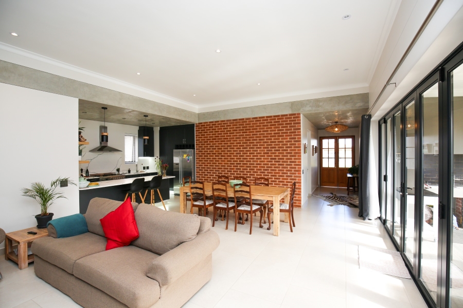 3 Bedroom Property for Sale in The Hill Western Cape